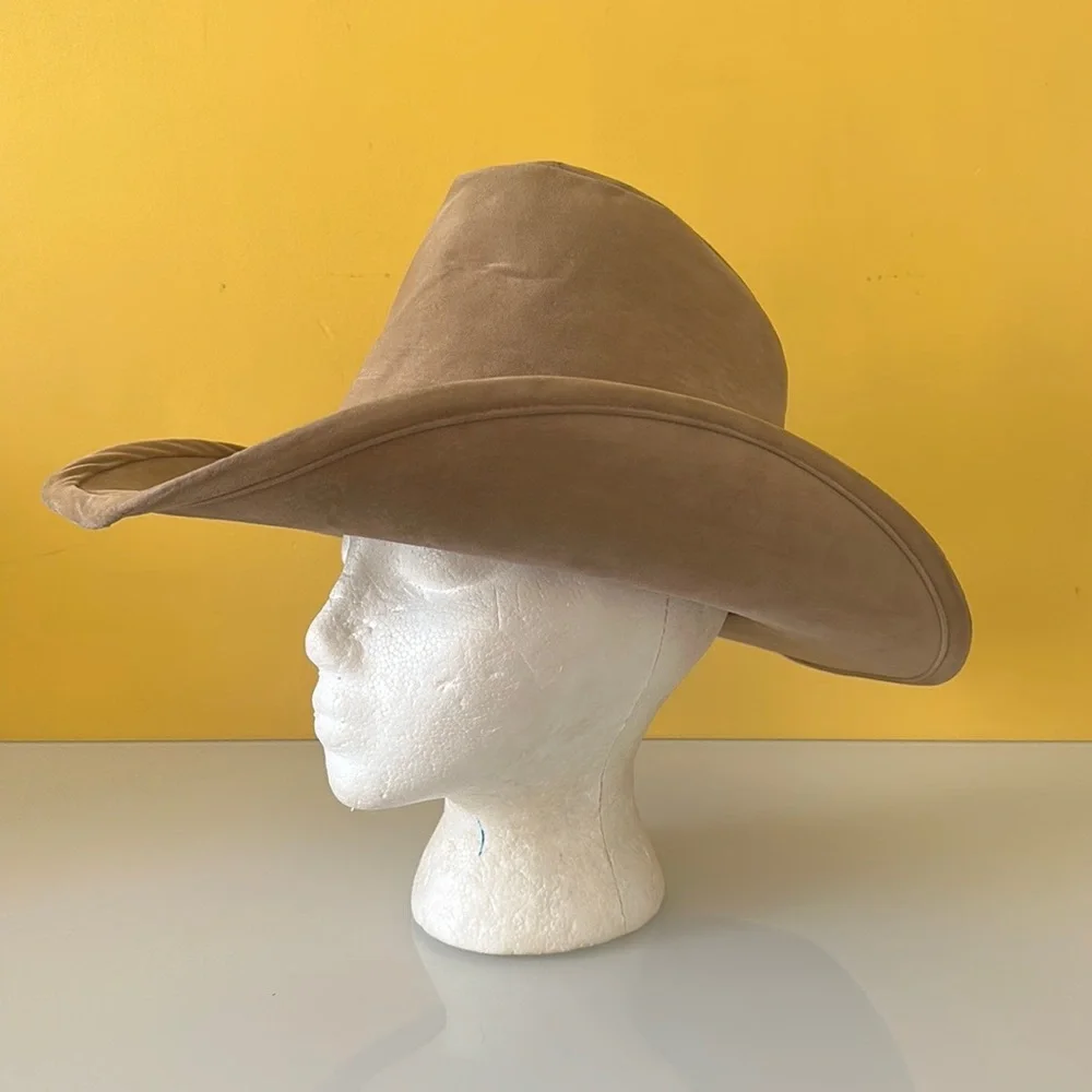 Bailey U-Rollit Brick Crown Western Cowboy Hat in Tan Velvet